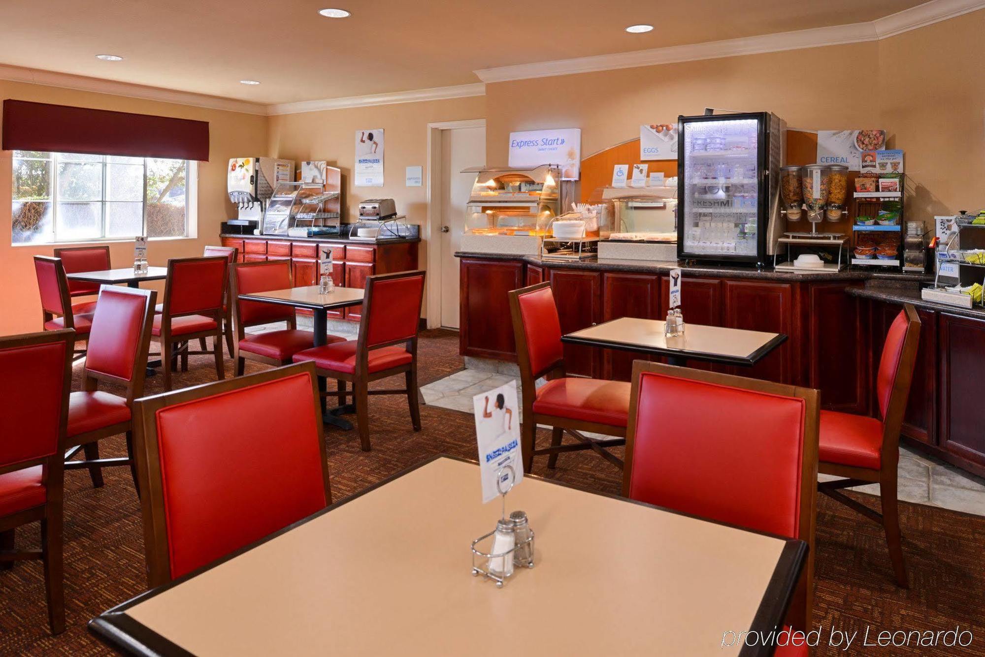 Holiday Inn Express & Suites Watsonville By Ihg Esterno foto