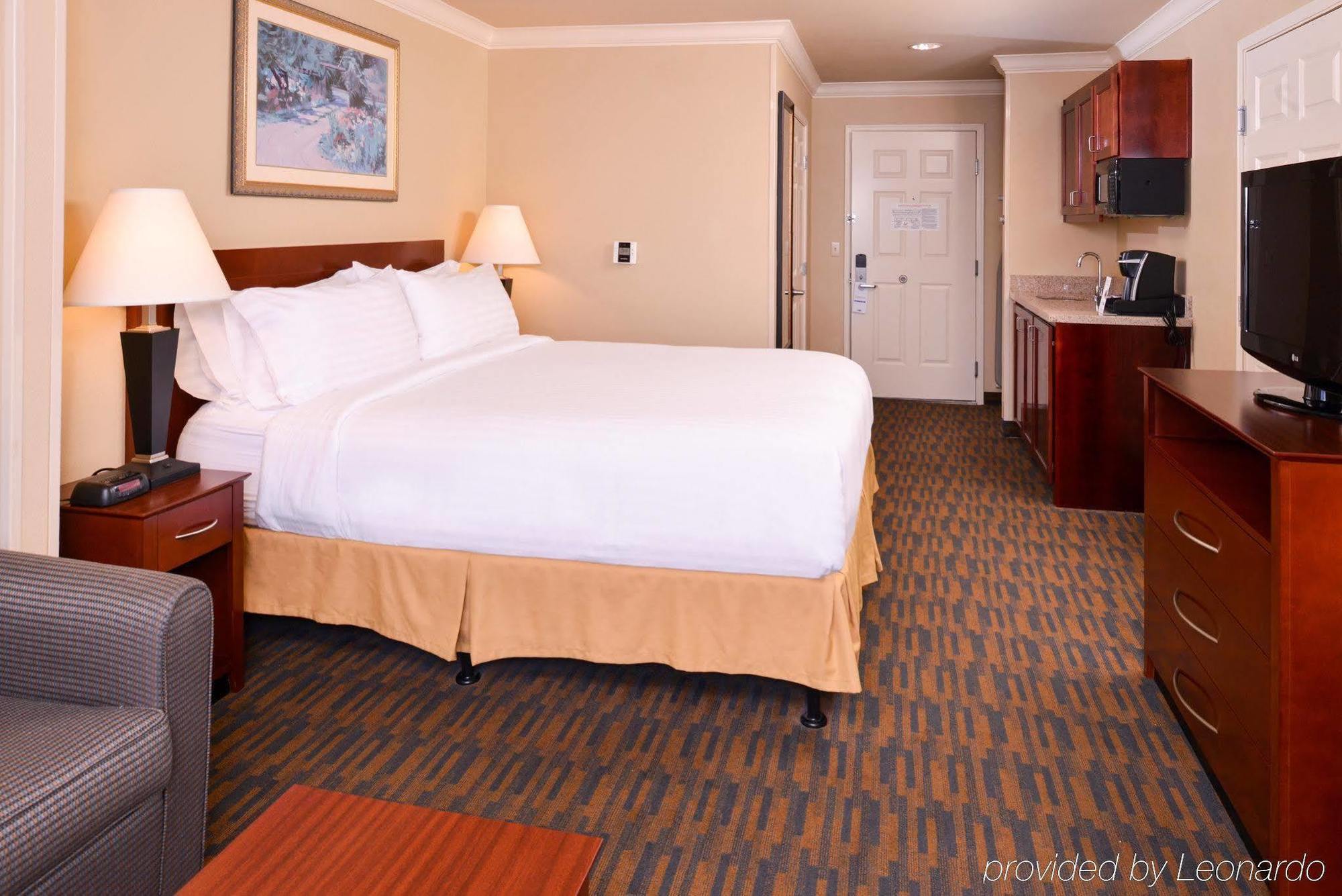 Holiday Inn Express & Suites Watsonville By Ihg Esterno foto