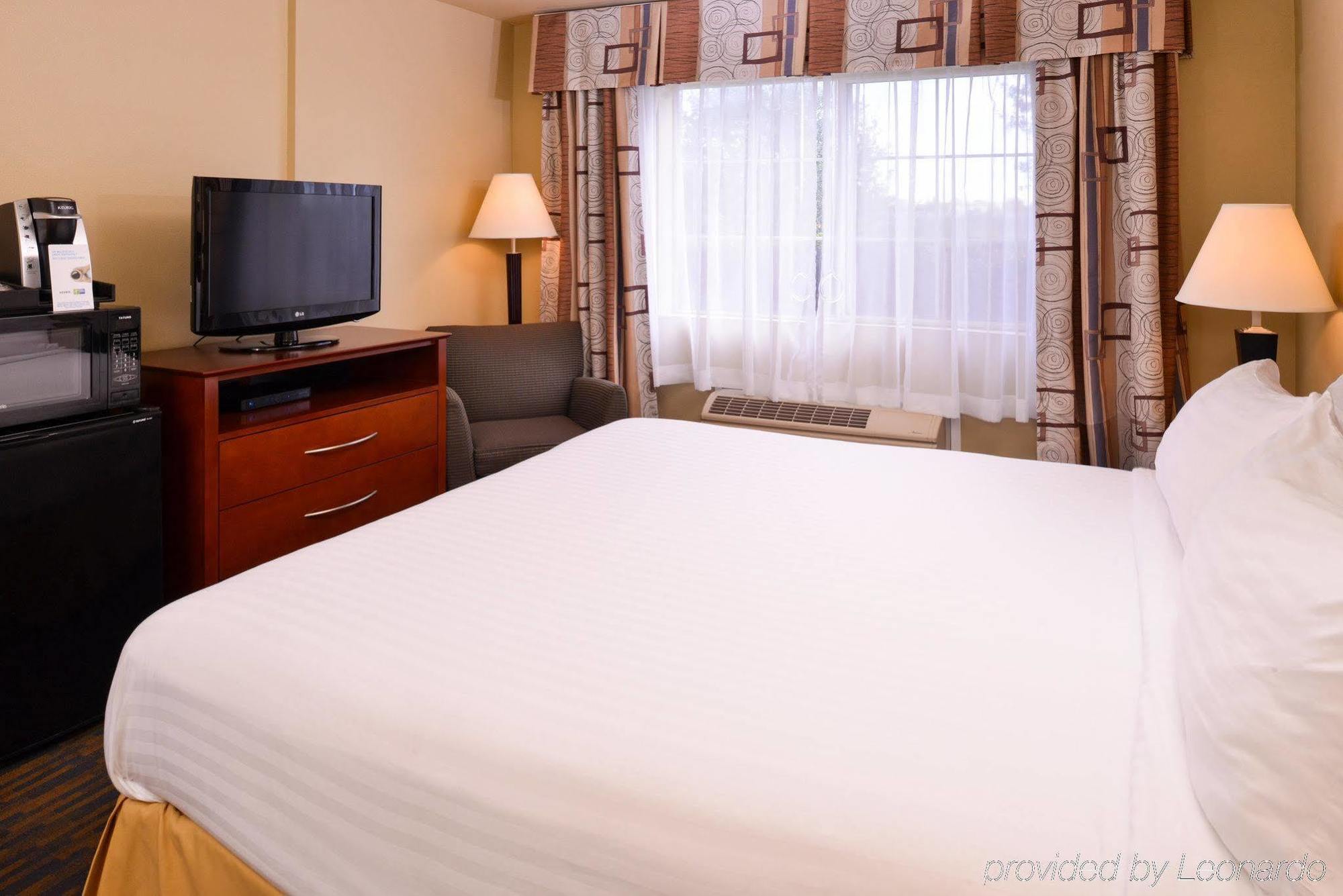 Holiday Inn Express & Suites Watsonville By Ihg Esterno foto