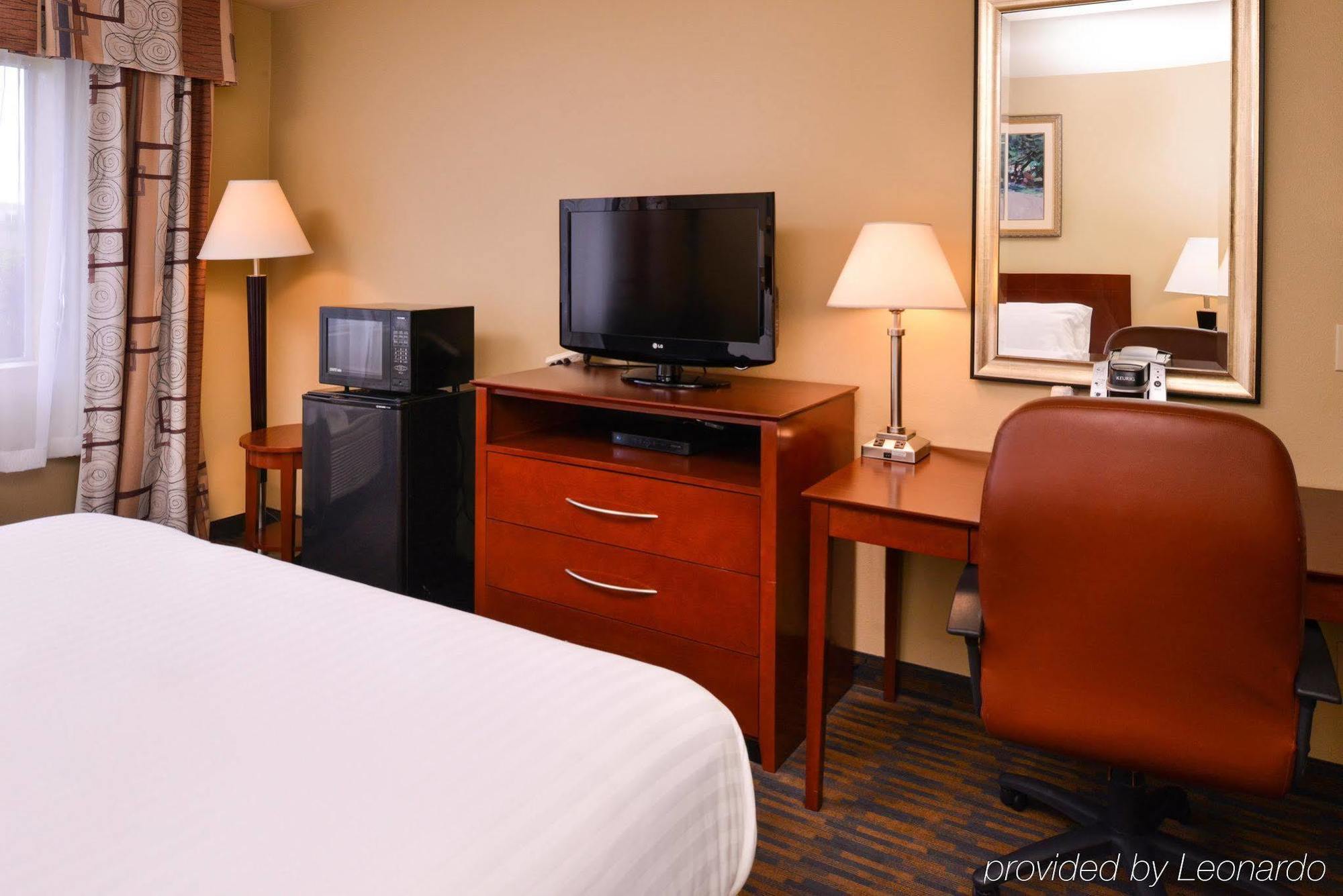 Holiday Inn Express & Suites Watsonville By Ihg Esterno foto